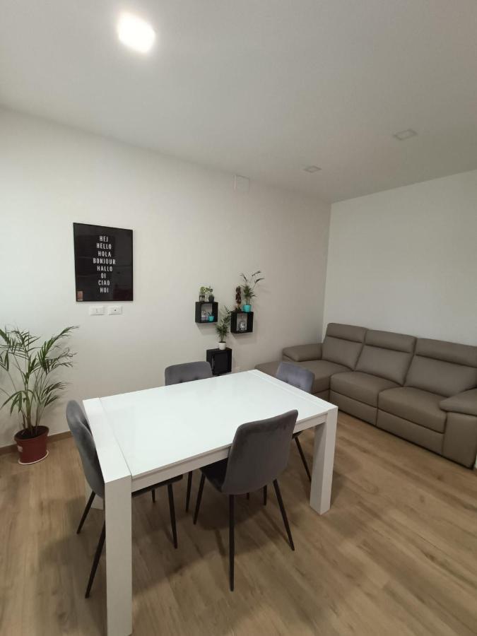 La Casa Di Luca/Fiera E Stazione/Aria Condizionata Leilighet Bologna Eksteriør bilde